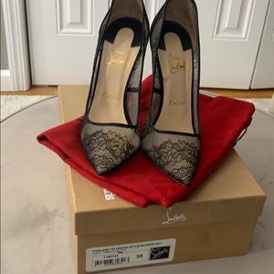 Pigalace 120 dentelle fleur/crepe sat